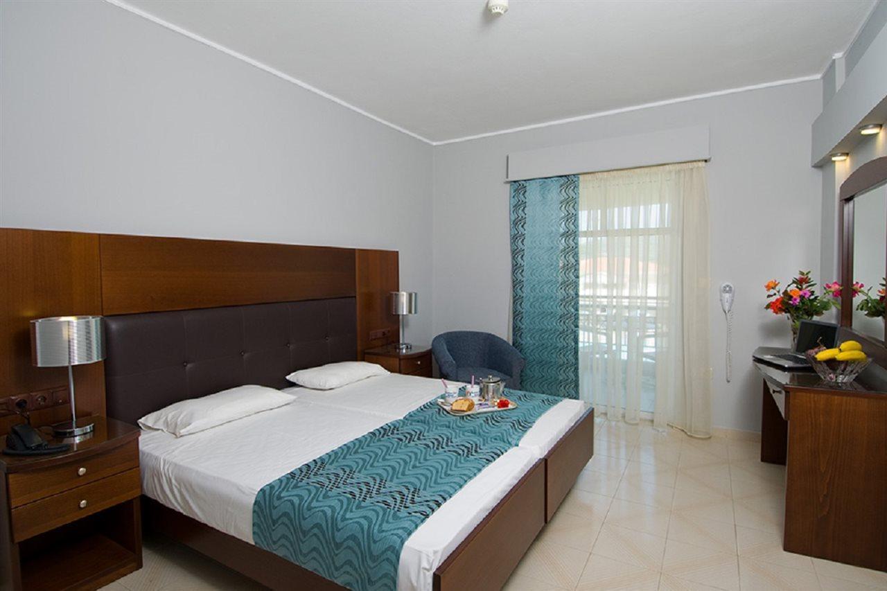 Golden Sun Resort - Adults Only Kalamákion 外观 照片